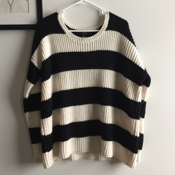 Forever 21 Sweaters - Forever21 stripped sweater